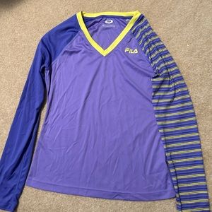 FILA women’s performance long sleeve shirt- medium